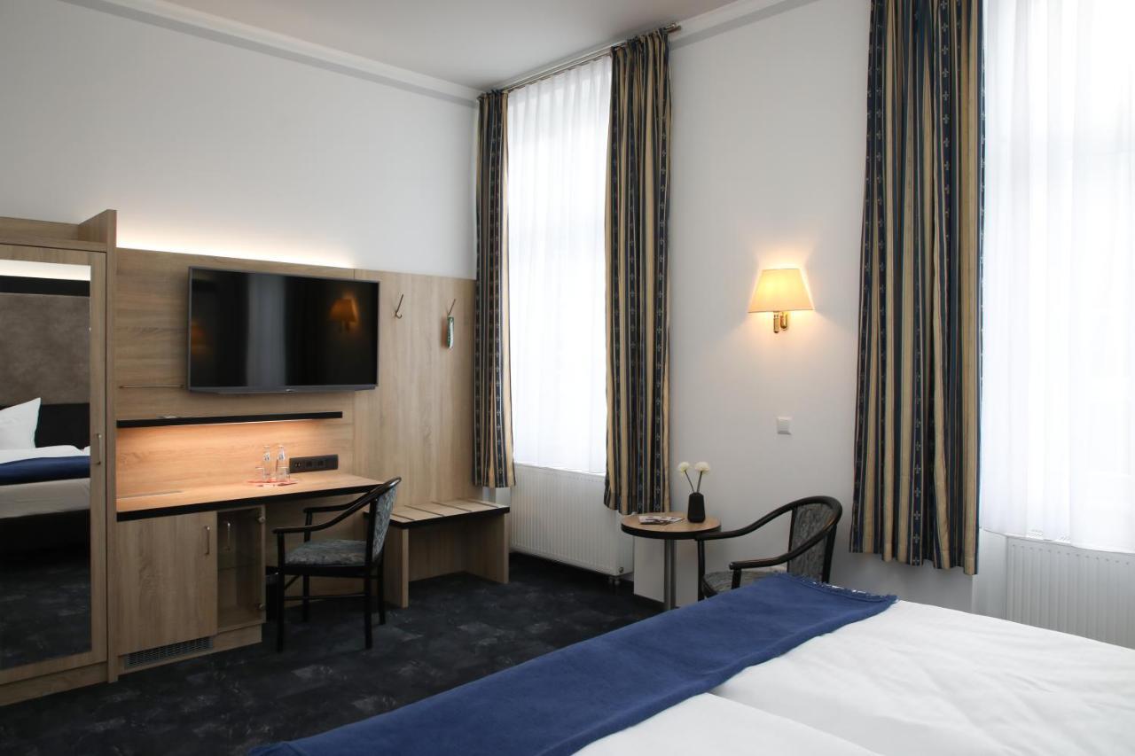 Hotel Zur Kulturweberei フィンスターヴァルデ エクステリア 写真